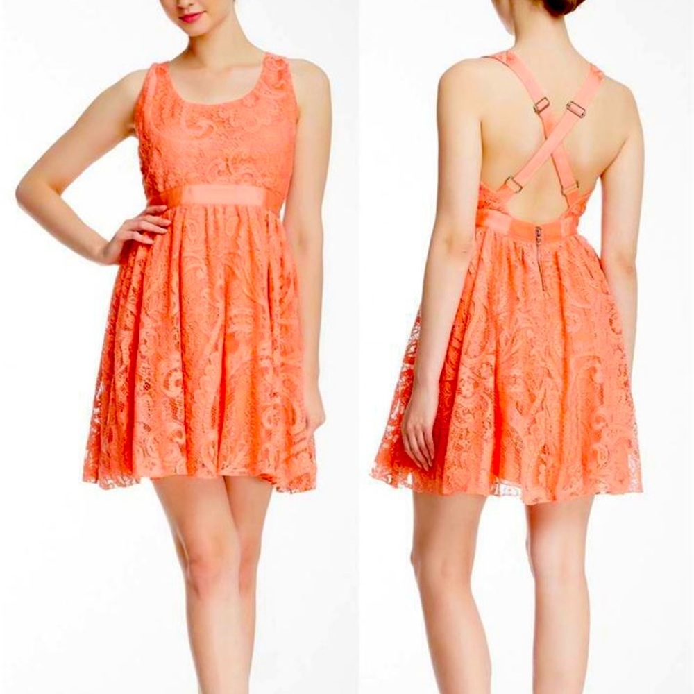 Alice + Olivia salmon pink Odette mini dress size L